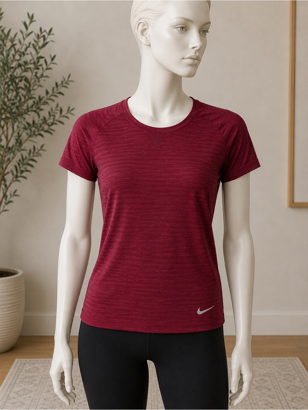 Nike Women's Dri-FIT Medium Red Athletic Performance Shirt Short Sleeve